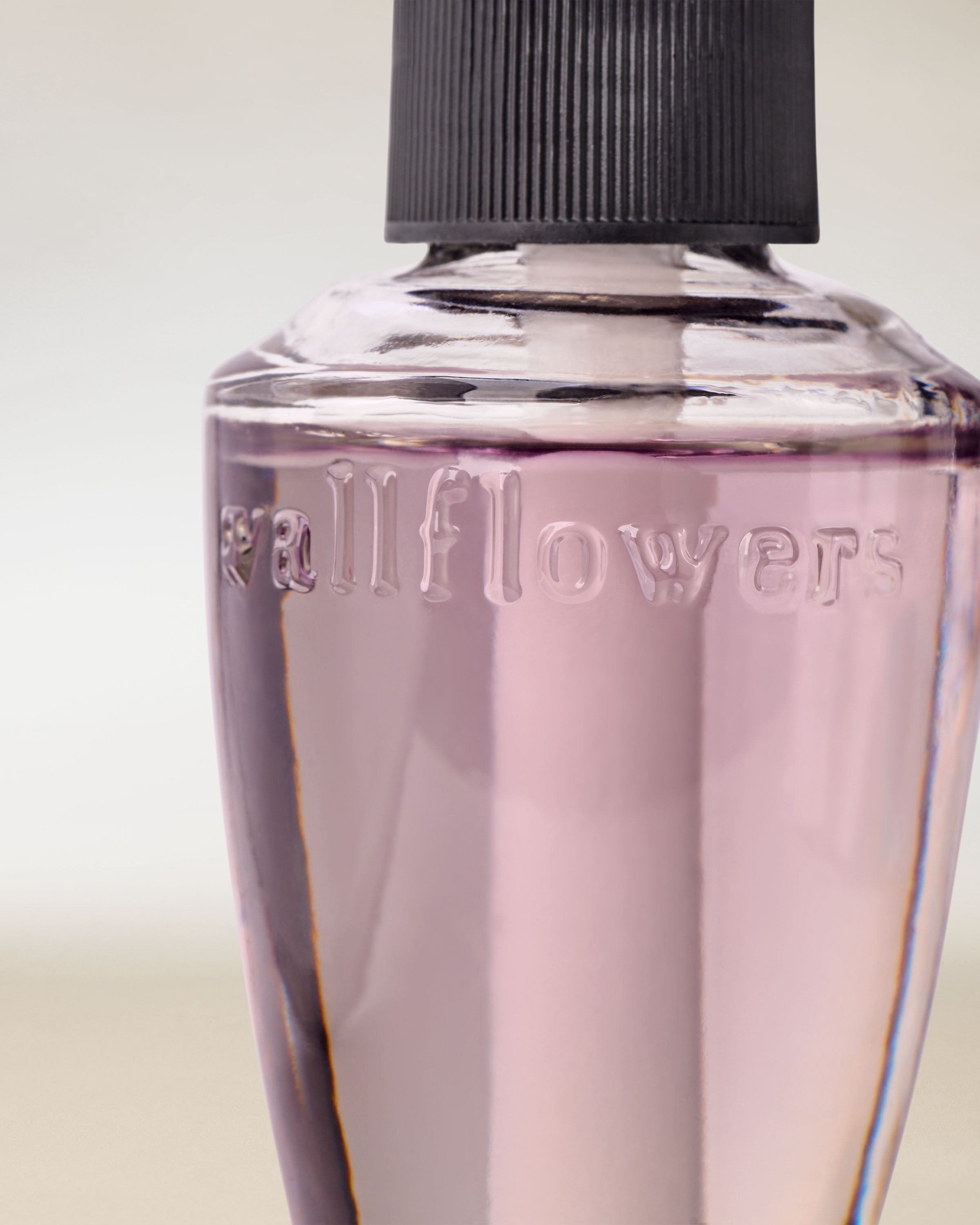 FRESH CUT LILACS - Image 2