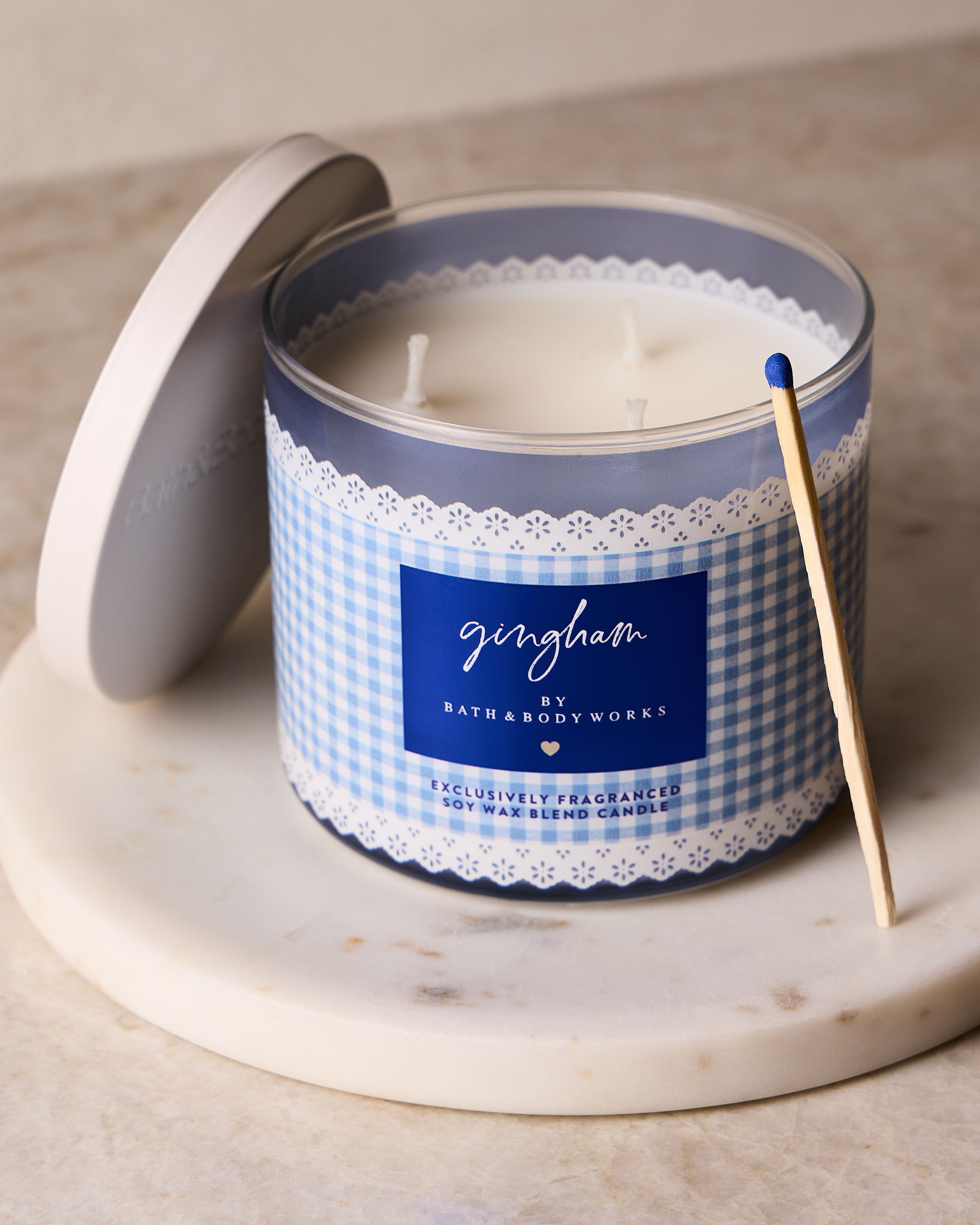 Gingham 3-Wick Candle - Image 4