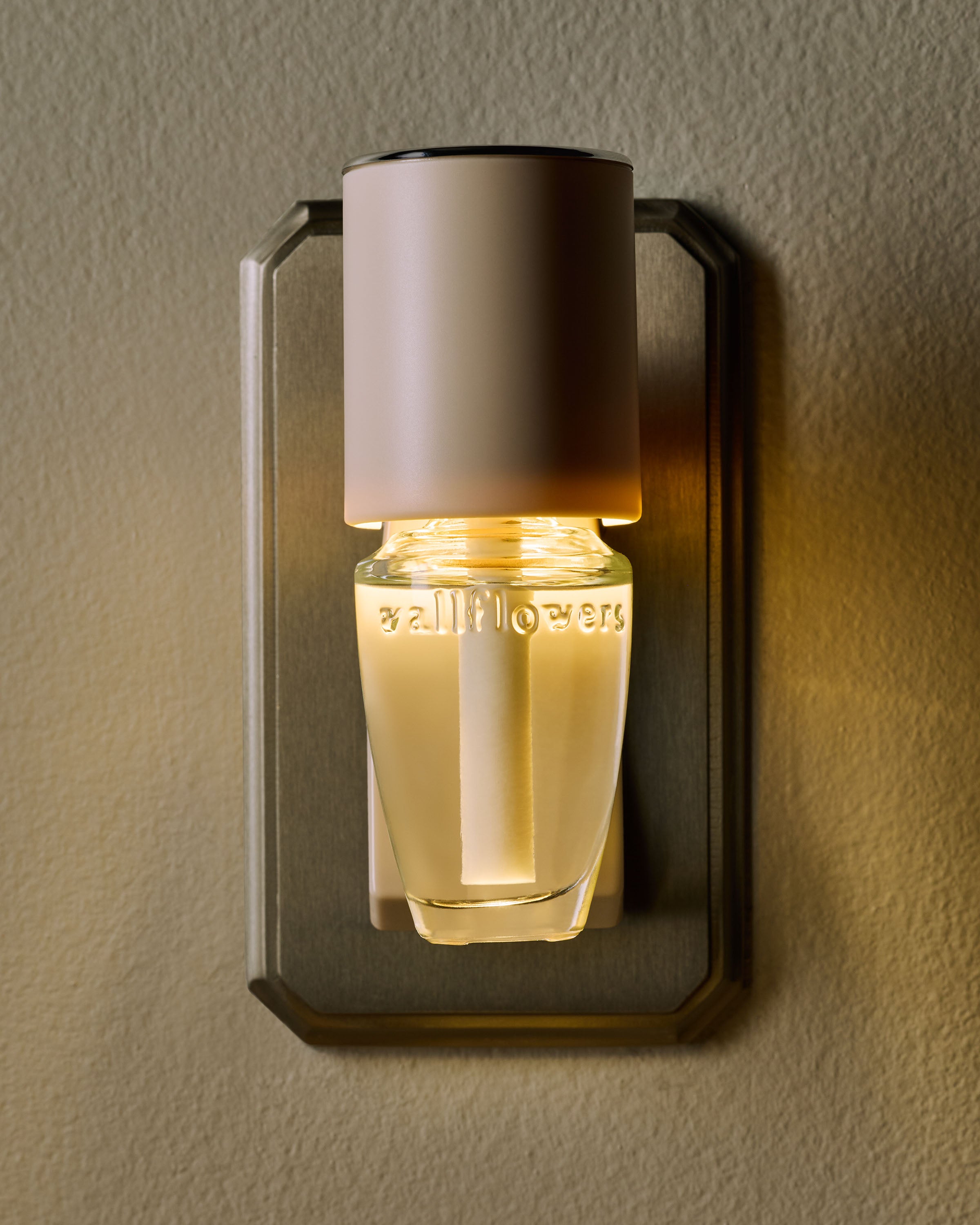 Cream Cylinder Scent Control Nightlight - Image 3